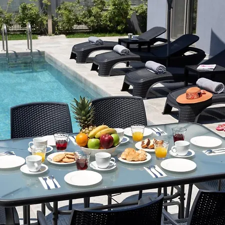 Villa Ampela By Posarellivillas